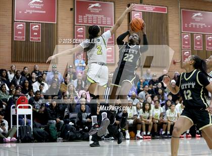 Thumbnail 3 in Archbishop Mitty vs. Ontario Christian (Sabrina Ionescu Showcase) photogallery.