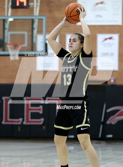 Thumbnail 1 in Archbishop Mitty vs. Ontario Christian (Sabrina Ionescu Showcase) photogallery.
