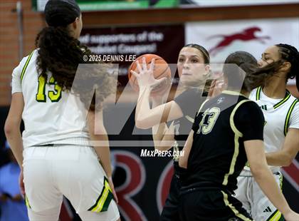 Thumbnail 2 in Archbishop Mitty vs. Ontario Christian (Sabrina Ionescu Showcase) photogallery.