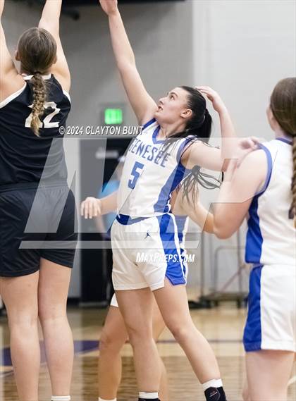 Thumbnail 3 in Potlatch vs Genesee photogallery.