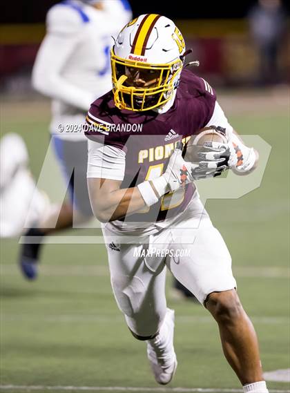 Thumbnail 3 in Simi Valley vs. La Habra (CIF SS D3 Quarter Final) photogallery.