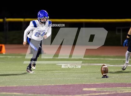 Thumbnail 3 in Simi Valley vs. La Habra (CIF SS D3 Quarter Final) photogallery.