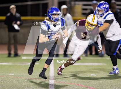 Thumbnail 3 in Simi Valley vs. La Habra (CIF SS D3 Quarter Final) photogallery.