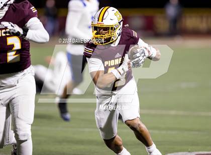 Thumbnail 2 in Simi Valley vs. La Habra (CIF SS D3 Quarter Final) photogallery.