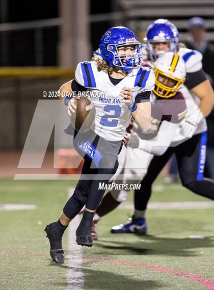 Thumbnail 1 in Simi Valley vs. La Habra (CIF SS D3 Quarter Final) photogallery.