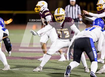 Thumbnail 3 in Simi Valley vs. La Habra (CIF SS D3 Quarter Final) photogallery.