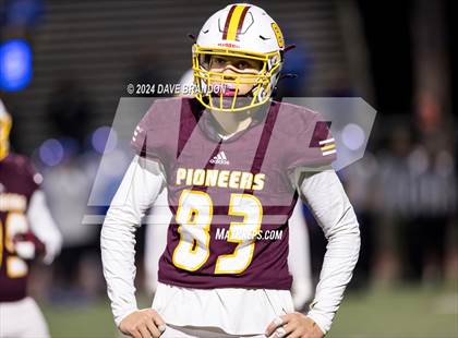 Thumbnail 3 in Simi Valley vs. La Habra (CIF SS D3 Quarter Final) photogallery.