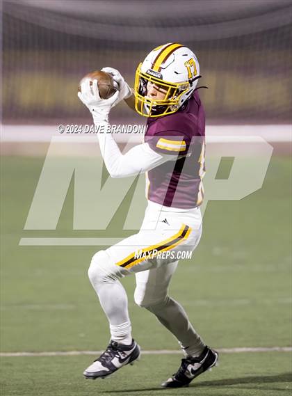 Thumbnail 3 in Simi Valley vs. La Habra (CIF SS D3 Quarter Final) photogallery.