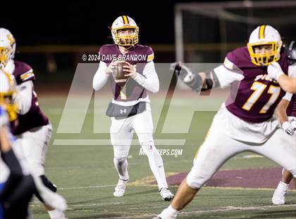 Thumbnail 3 in Simi Valley vs. La Habra (CIF SS D3 Quarter Final) photogallery.