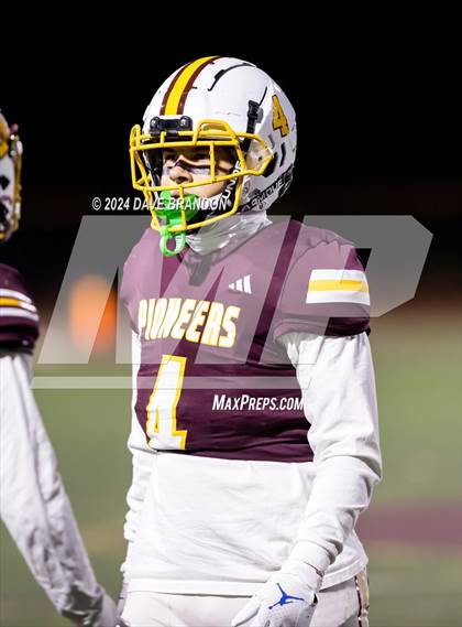 Thumbnail 2 in Simi Valley vs. La Habra (CIF SS D3 Quarter Final) photogallery.