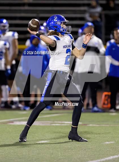 Thumbnail 1 in Simi Valley vs. La Habra (CIF SS D3 Quarter Final) photogallery.