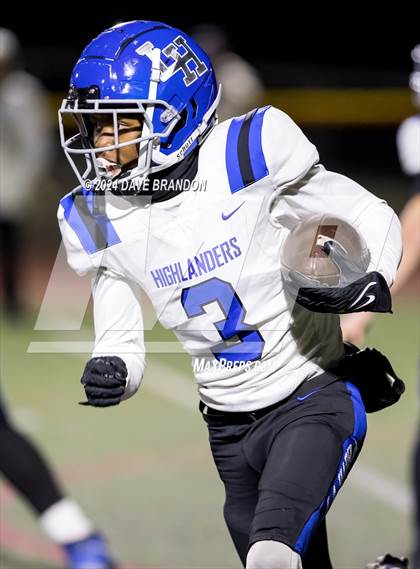 Thumbnail 1 in Simi Valley vs. La Habra (CIF SS D3 Quarter Final) photogallery.