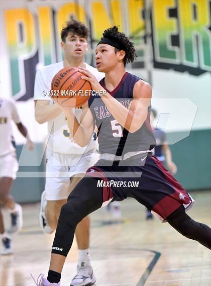 Thumbnail 1 in Eastern @ Clearview photogallery.
