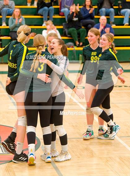 Thumbnail 2 in Rio Americano vs. Vacaville photogallery.