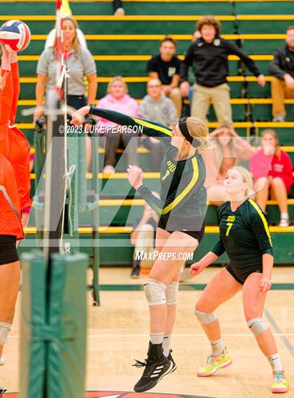 Thumbnail 1 in Rio Americano vs. Vacaville photogallery.