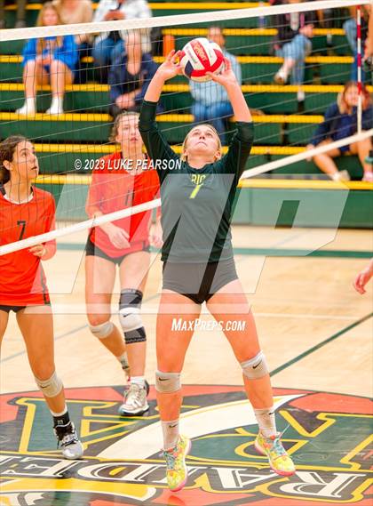 Thumbnail 2 in Rio Americano vs. Vacaville photogallery.