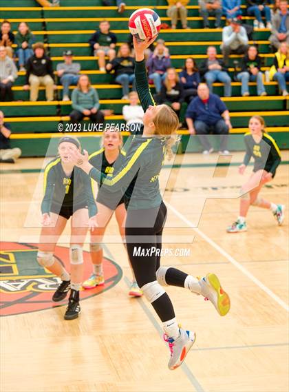 Thumbnail 3 in Rio Americano vs. Vacaville photogallery.
