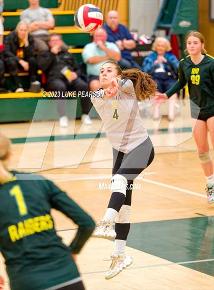 Thumbnail 2 in Rio Americano vs. Vacaville photogallery.