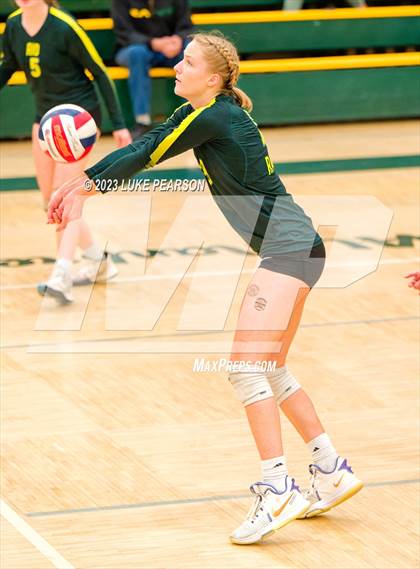 Thumbnail 2 in Rio Americano vs. Vacaville photogallery.
