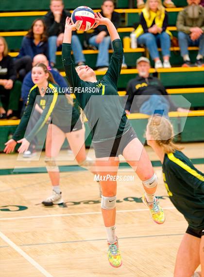 Thumbnail 2 in Rio Americano vs. Vacaville photogallery.