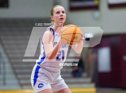 Thumbnail 2 in Westlake vs. Fremont (Beetdigger Classic) photogallery.