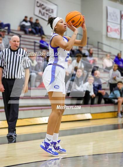 Thumbnail 2 in Westlake vs. Fremont (Beetdigger Classic) photogallery.