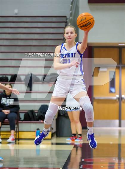 Thumbnail 2 in Westlake vs. Fremont (Beetdigger Classic) photogallery.