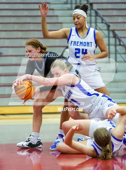 Thumbnail 2 in Westlake vs. Fremont (Beetdigger Classic) photogallery.