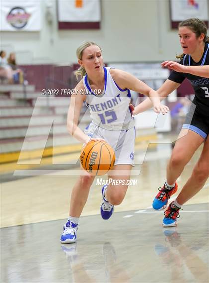 Thumbnail 1 in Westlake vs. Fremont (Beetdigger Classic) photogallery.
