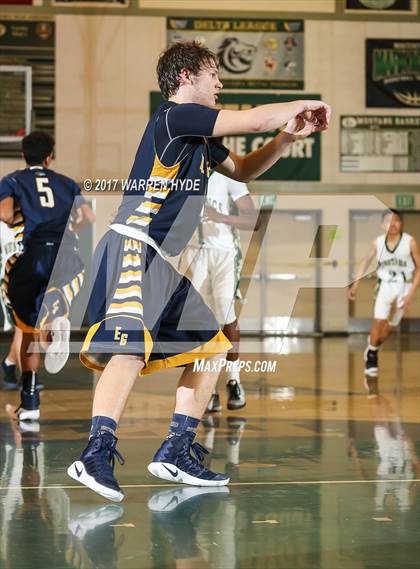 Thumbnail 2 in Elk Grove @ Monterey Trail photogallery.