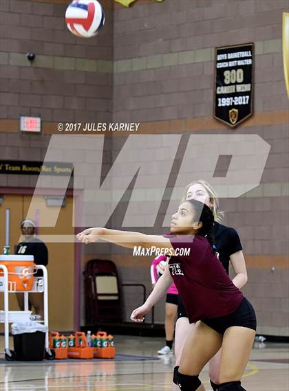 Thumbnail 2 in Clark vs. Faith Lutheran photogallery.