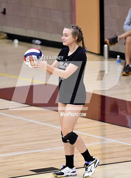 Thumbnail 2 in Clark vs. Faith Lutheran photogallery.