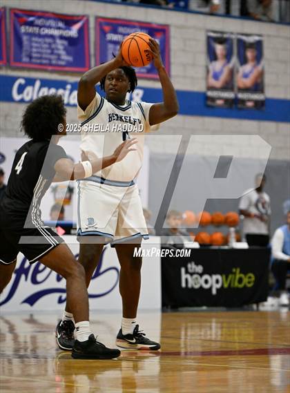 Thumbnail 2 in Berkeley Prep vs Zephyrhills Christian Academy  (SunBash Tourney) photogallery.