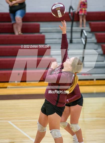 Thumbnail 3 in Perrin-Whitt vs Lingleville (Poolville Summer Slam Tournament) photogallery.