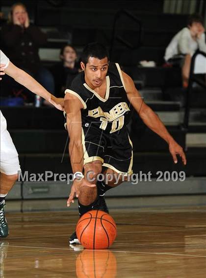 Thumbnail 2 in Pioneer vs. Dixon (Ram Jam Classic) photogallery.