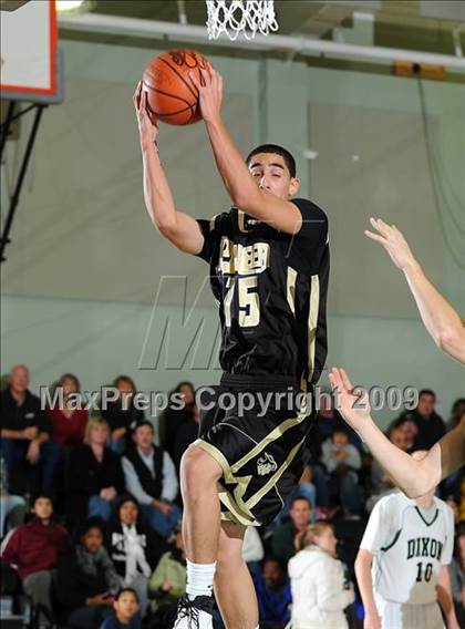 Thumbnail 2 in Pioneer vs. Dixon (Ram Jam Classic) photogallery.