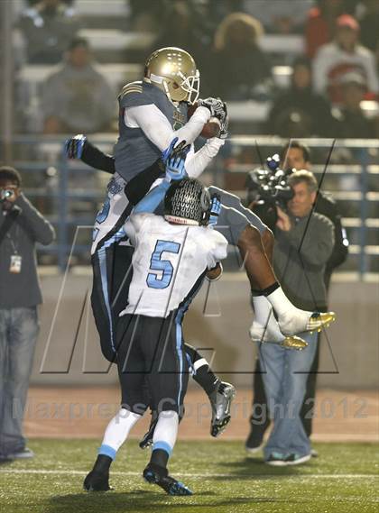 Thumbnail 2 in Clovis North @ Long Beach Poly (CIF SoCal Regional D1 Final) photogallery.