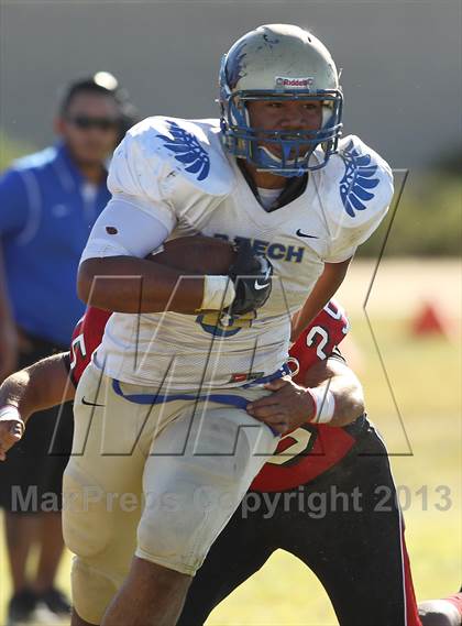 Thumbnail 2 in Poly @ Arleta photogallery.