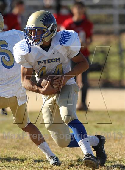 Thumbnail 2 in Poly @ Arleta photogallery.