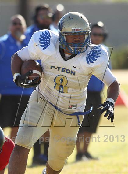 Thumbnail 3 in Poly @ Arleta photogallery.