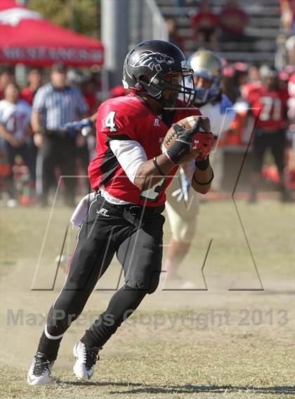Thumbnail 3 in Poly @ Arleta photogallery.