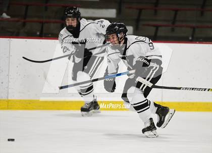 Thumbnail 2 in Simsbury @ Xavier photogallery.