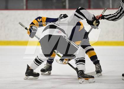 Thumbnail 2 in Simsbury @ Xavier photogallery.