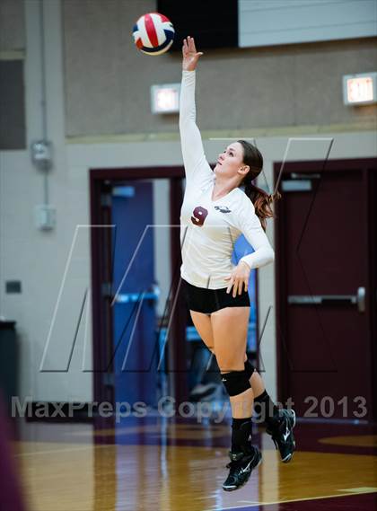 Thumbnail 1 in South Garland vs Rowlett photogallery.