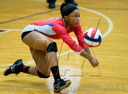 Thumbnail 2 in South Garland vs Rowlett photogallery.