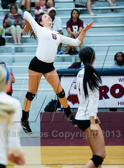 Thumbnail 1 in South Garland vs Rowlett photogallery.