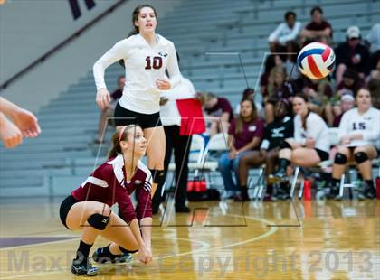 Thumbnail 2 in South Garland vs Rowlett photogallery.