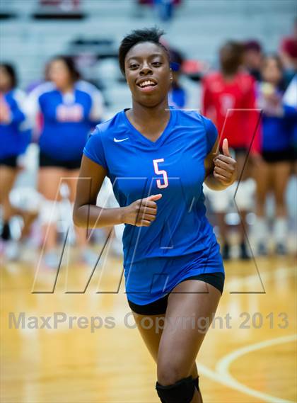 Thumbnail 1 in South Garland vs Rowlett photogallery.
