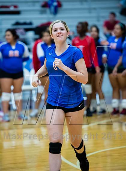 Thumbnail 2 in South Garland vs Rowlett photogallery.