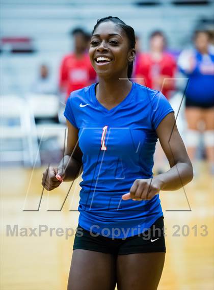 Thumbnail 1 in South Garland vs Rowlett photogallery.